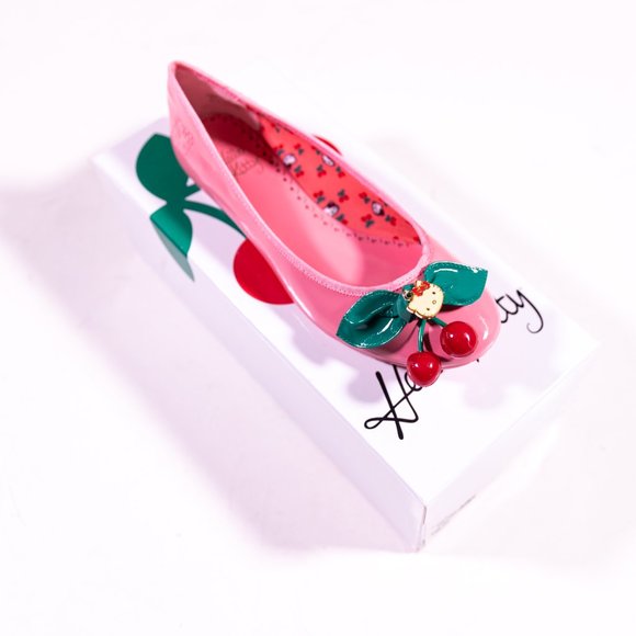 SOLD - BNIB Hello Kitty Cherry Flats - Pink - Picture 2 of 4